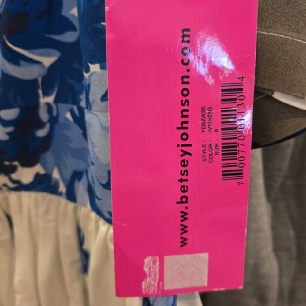 Betsey Johnson Blue Floral Fit & Flare Dress – NWT Size 8 - Picture 4 of 6